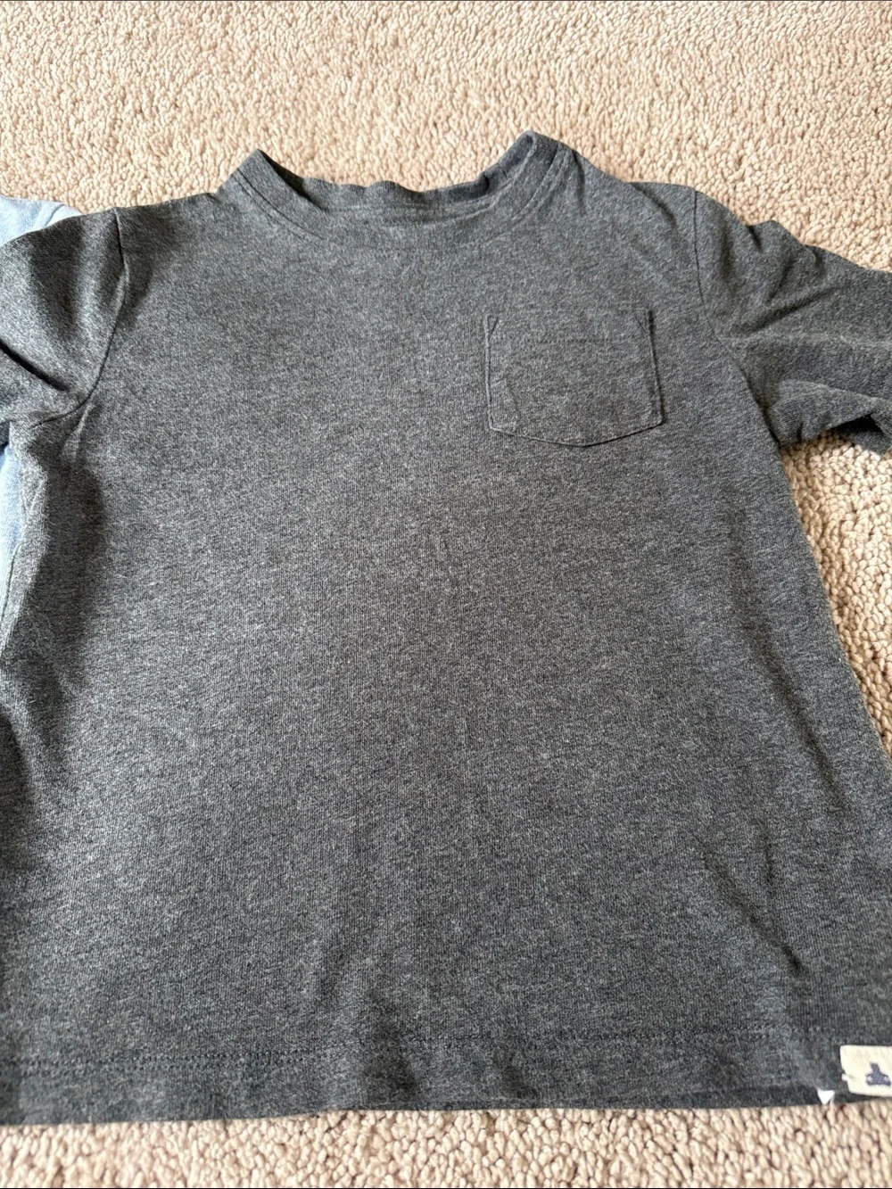 Gap Organic Short Sleeve Pack of 2 Crew Neck Pocket Tees Size 5